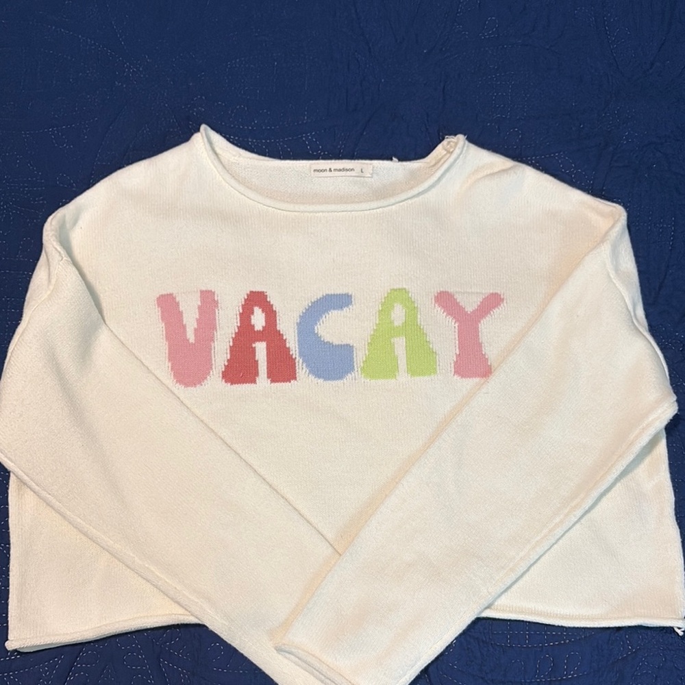 moon & madison Sweater with Multicolor 'VACAY' Design